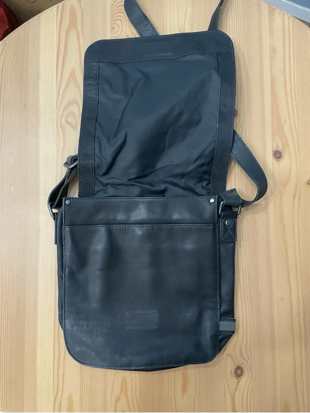 Kenneth Cole New York Black Leather Crossbody Messenger Bag for Men